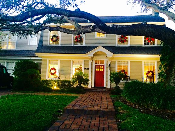 3rd image of 3201 W Bay Villa Ave