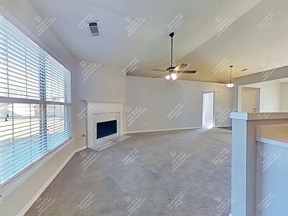 4th image of 2542 Hillvale Cir