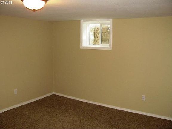 5th image of 501 E 19th St