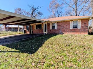 101 Beta Cir, Roland, OK 74954