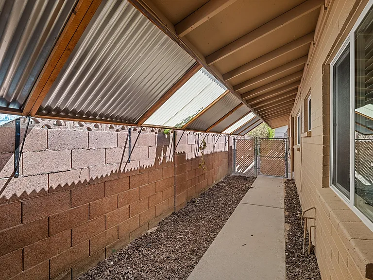 4819 E Cambridge Ave #1 — Photo 30