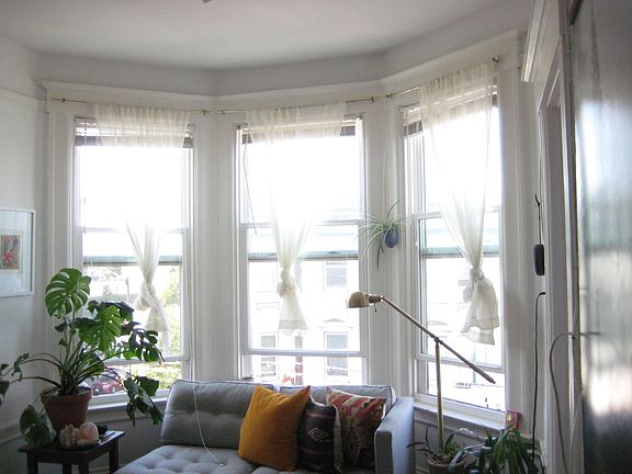 2nd image of 805 Valencia St #12