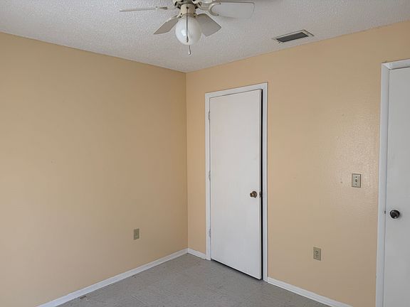 4th image of 4034 April St N