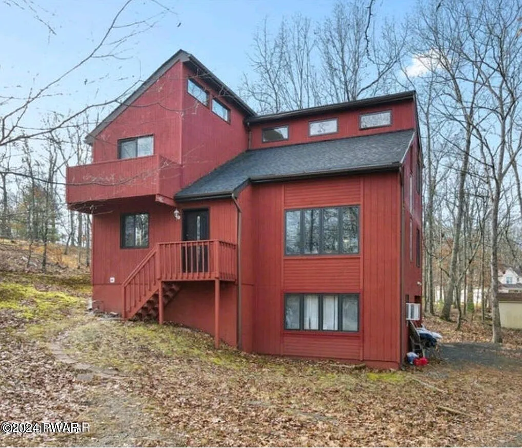 108 Seaton Ct photo 1