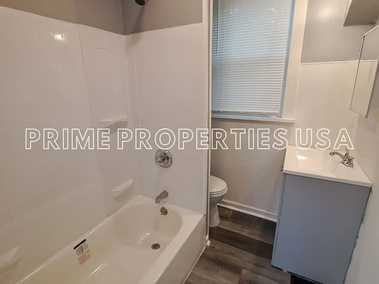 7808 Lloyd Ave — Photo 7