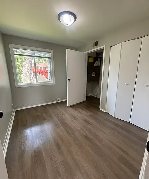 1103-1103 Evans Ave #4C — Photo 9
