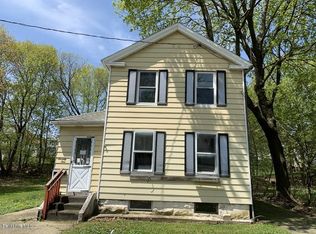 71 John St, Pittsfield, MA 01201