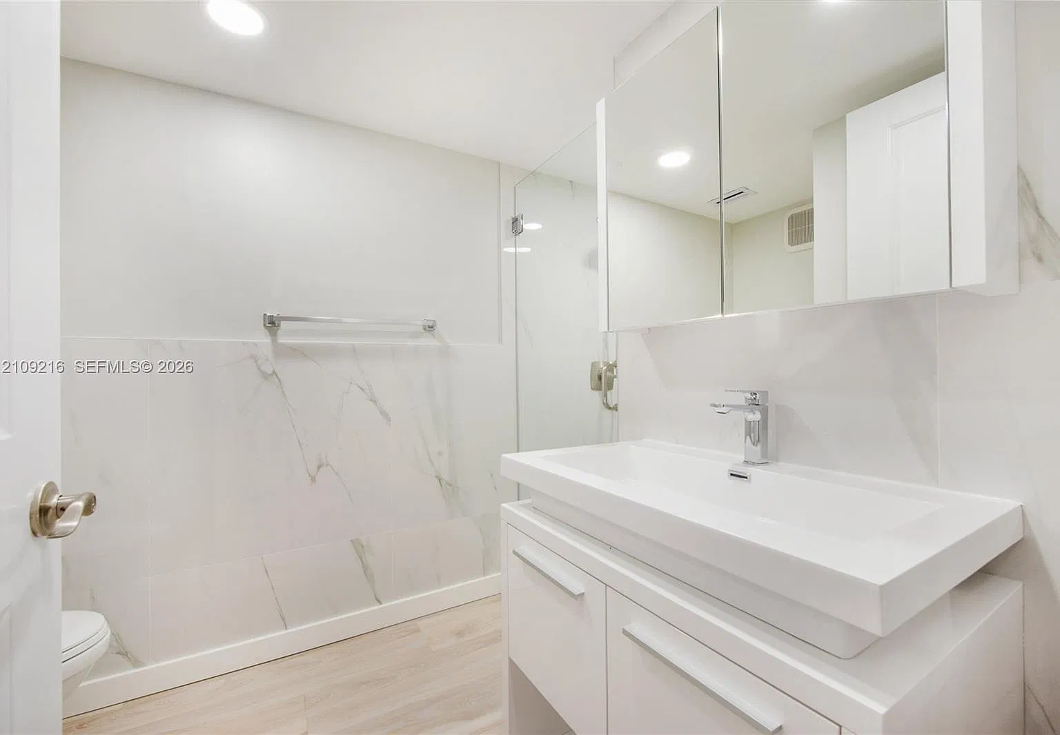 Sunset Kendall Villas 1st — Photo 3