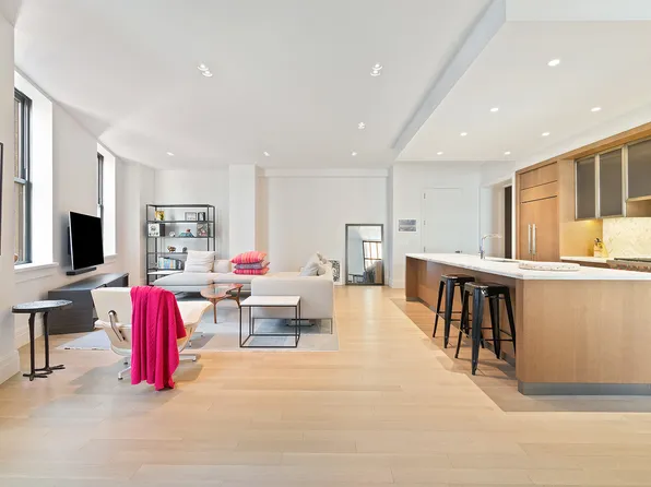 100 Barclay Street 13K image 1 of 10