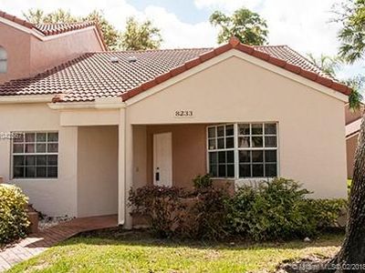 8233 NW 70th St, Tamarac, FL, 33321