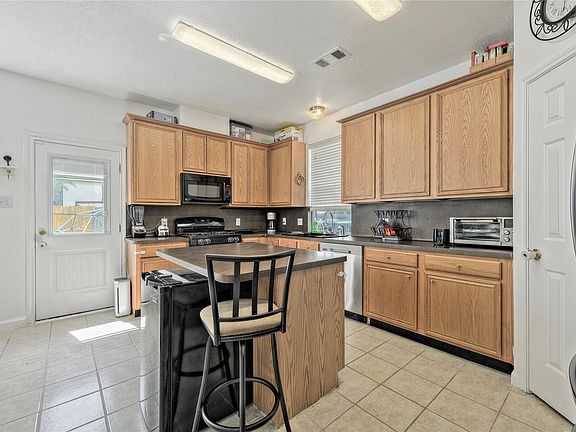4th image of 3015 Misty Isle Ct