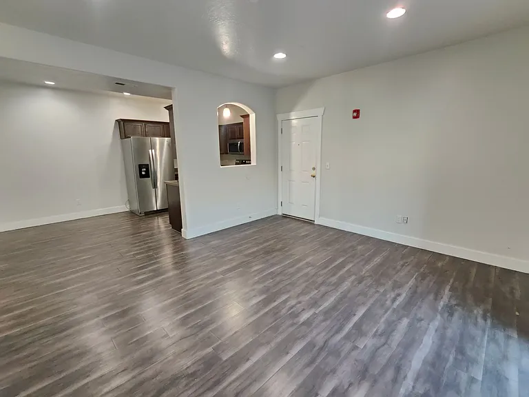 91 W Springview Dr — Photo 4