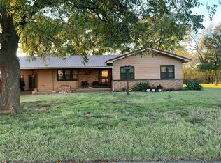 506 S 3rd St, Cheyenne, OK 73628