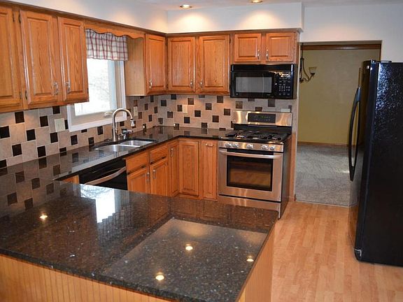 5th image of 4916 Dunkerrin Ct
