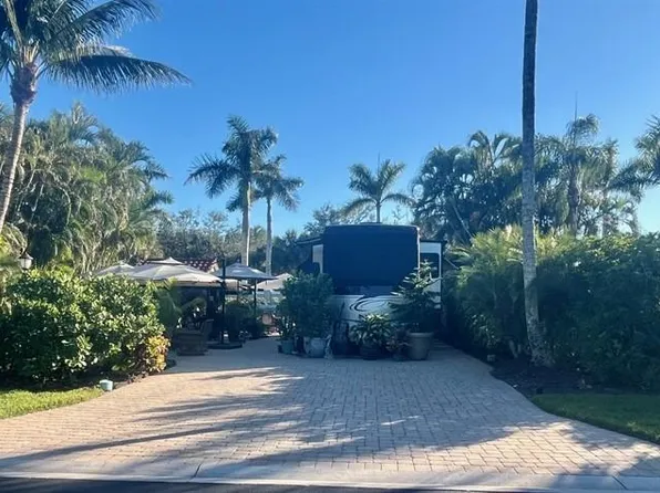 4432 Southern Breeze DR, NAPLES, FL 34114