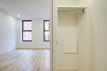 Rented by Brighton Management