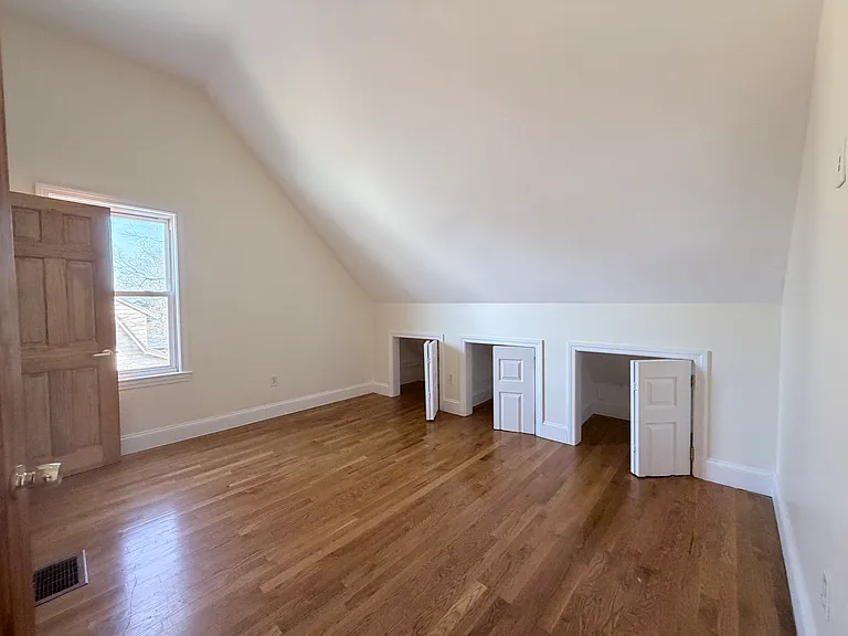 30 Hume Ave #3 — Photo 12
