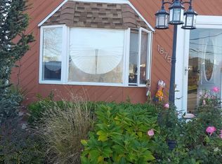 1875 Park St, Atlantic Beach, NY 11509