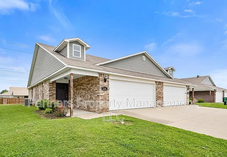 234 E Anabranch Ct #1 — Photo 1