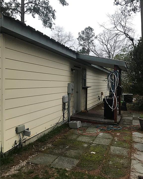 2nd image of 522 Rosewood Dr