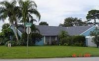 1st image of 1498 SE Oakmont Ln