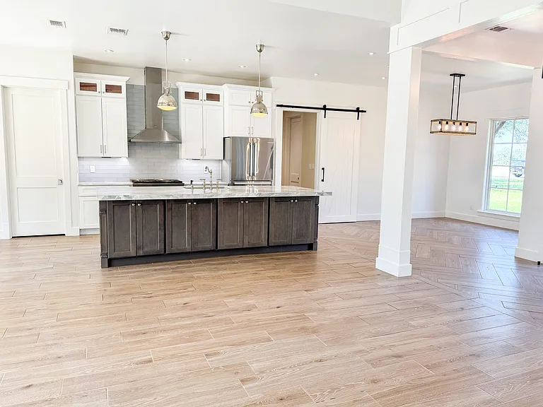 2123 Lacee Ct — Photo 3