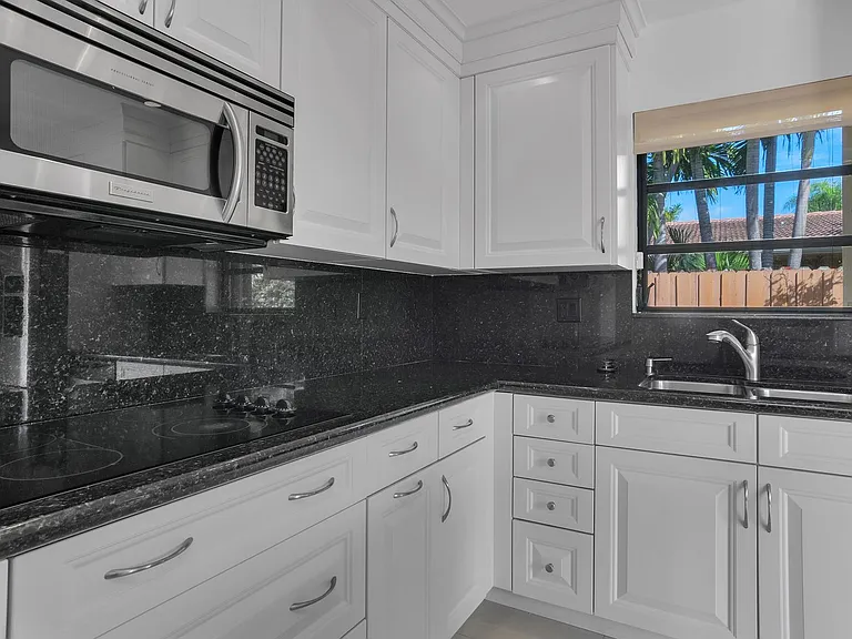 21131 Highland Lakes Blvd — Photo 8