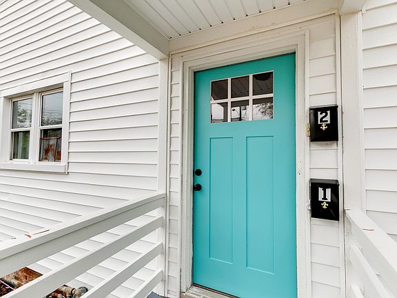 3rd image of 3419 E Marshall St #1