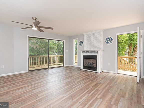 3rd image of 6 Weeping Willow Ct