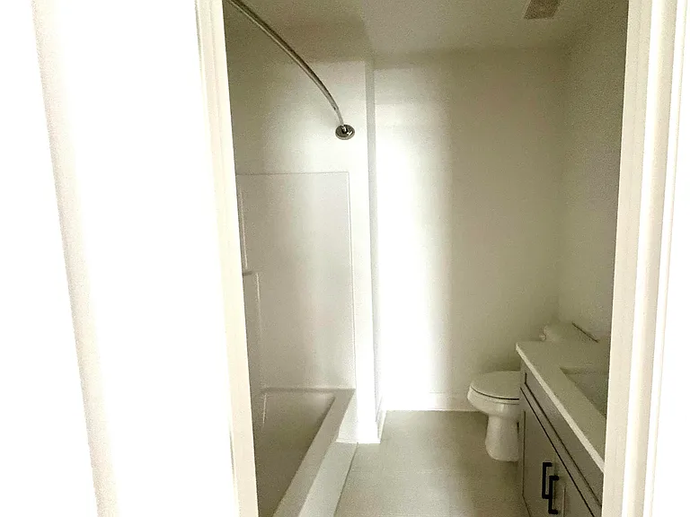 701 Southview Dr — Photo 24