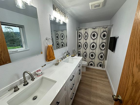 4th image of 3768 Potter St #1