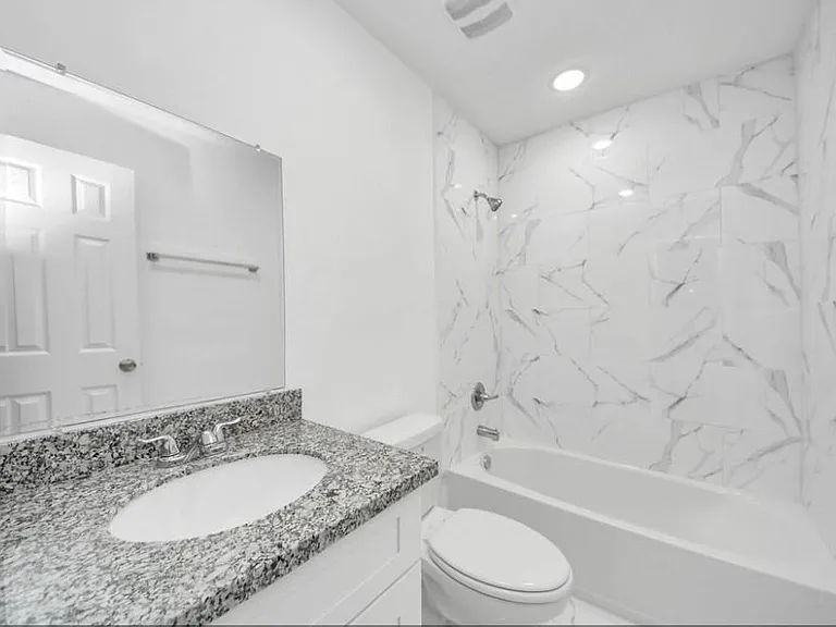 2322 Wavell St #A-B — Photo 18