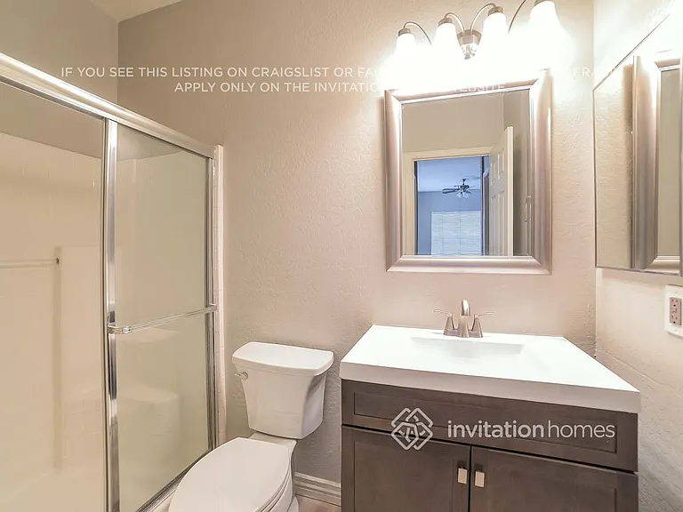 2054 N Illinois St — Photo 12
