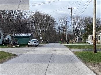 5th image of 112 Sullivan St