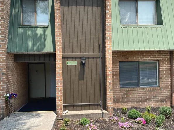 1513 Meadowview Ln #1513, Mont Clare, PA 19453