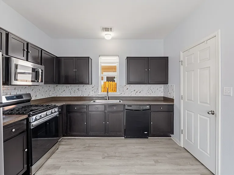 4500 Senda Ln — Photo 11