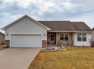 6231 NW 49th St, Johnston, IA 50131