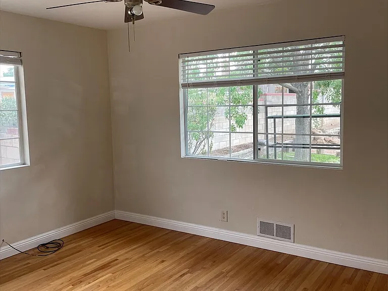 1911 Truman St NE — Photo 14