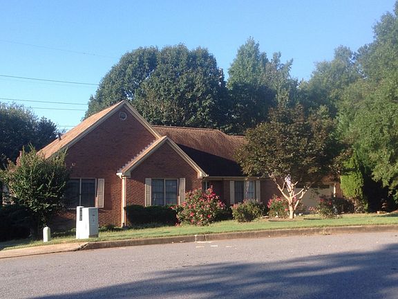 2nd image of 1394 Glenfield Dr
