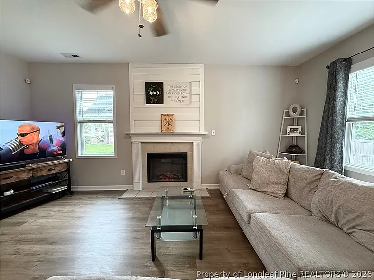239 Boswell St — Photo 16