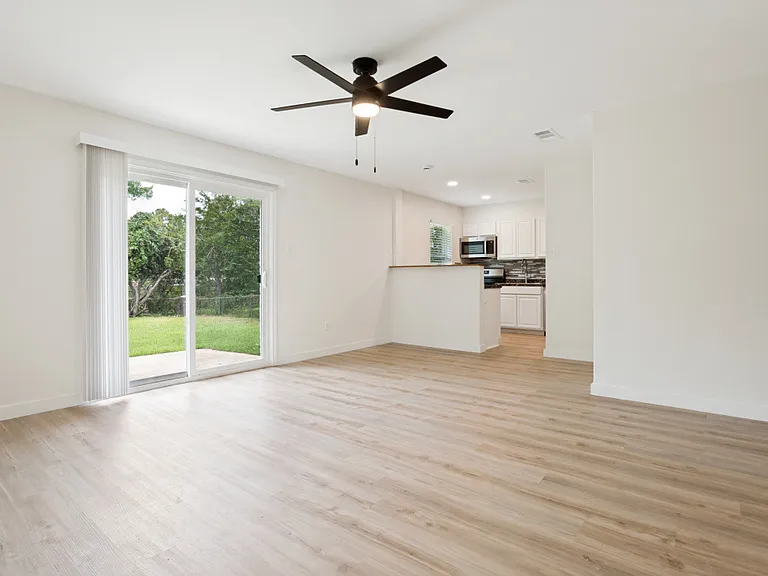 109 Sunset Dr — Photo 7