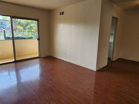 3rd image of 8315 Clinton Ave #8