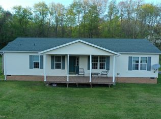 4695 Hawkins Rd, New Waterford, OH 44445