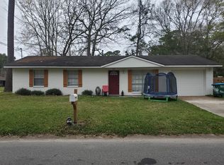 400 Holly St, Ocean Springs, MS 39564