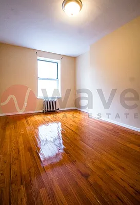 Rented by Wave Real Estate Group | media 28