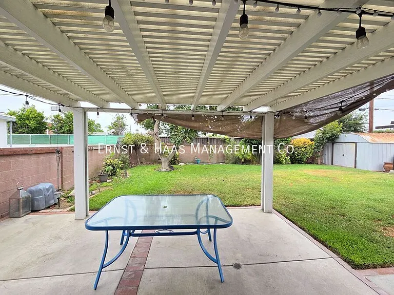 8131 San Mateo Cir — Photo 25