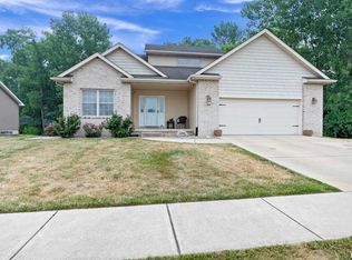 1100 Jesse Scott Dr, Riverton, IL 62561
