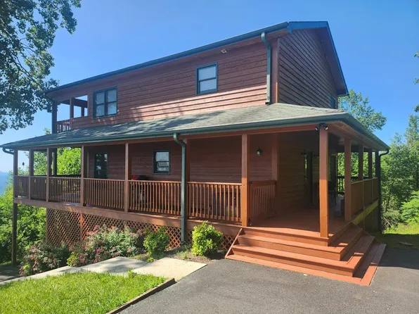 82 Alpine Way, Fancy Gap, VA 24328