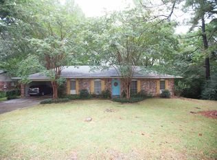 906 Normandy Dr, Clinton, MS 39056