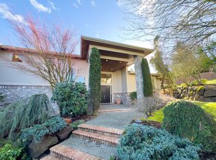 15831 SE 45th St, Bellevue, WA 98006